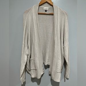 SOLD cardigan cream/tan with pockets